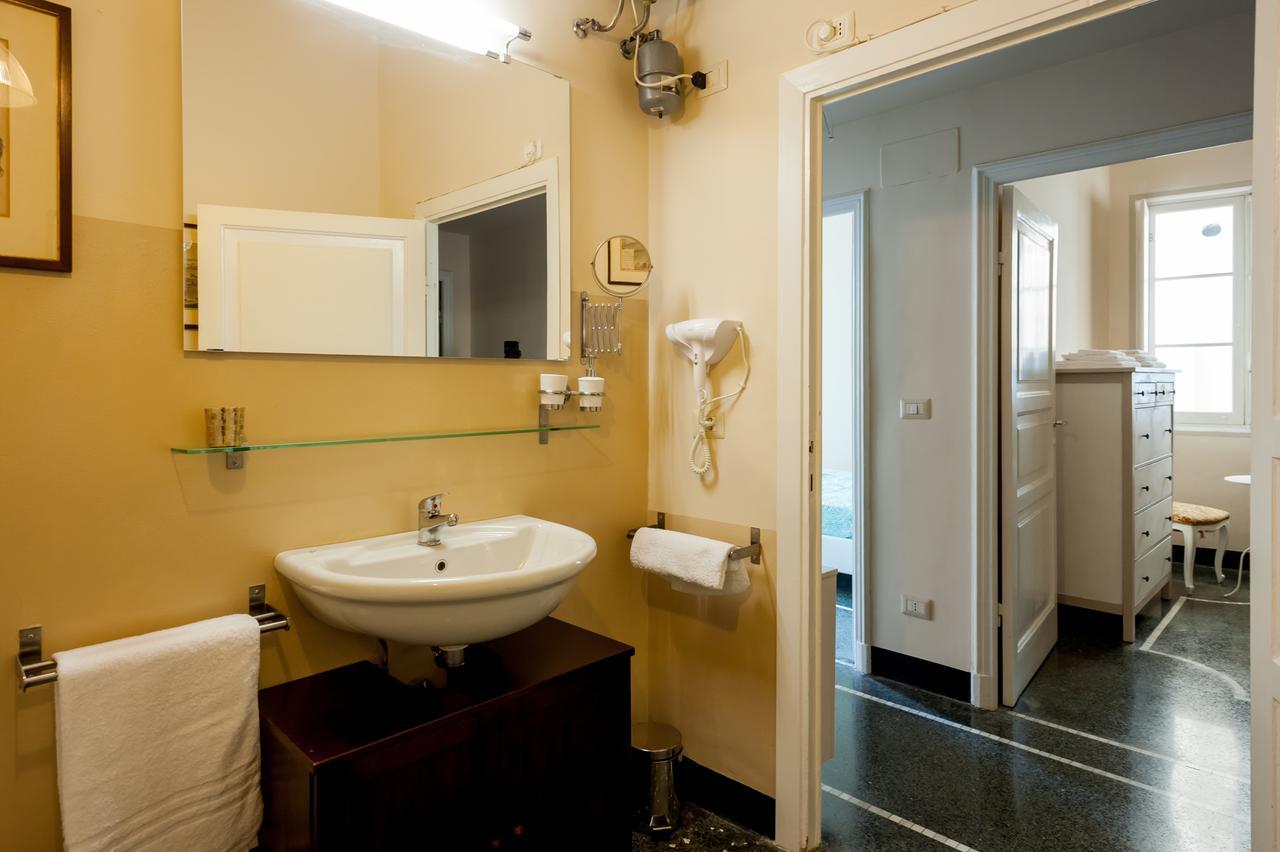 Old Genoa Rooms & Apartments Bagian luar foto