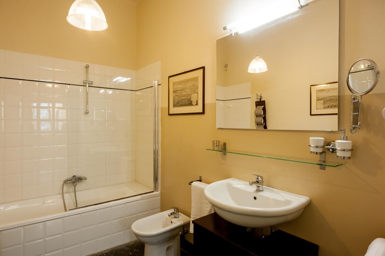 Old Genoa Rooms & Apartments Bagian luar foto
